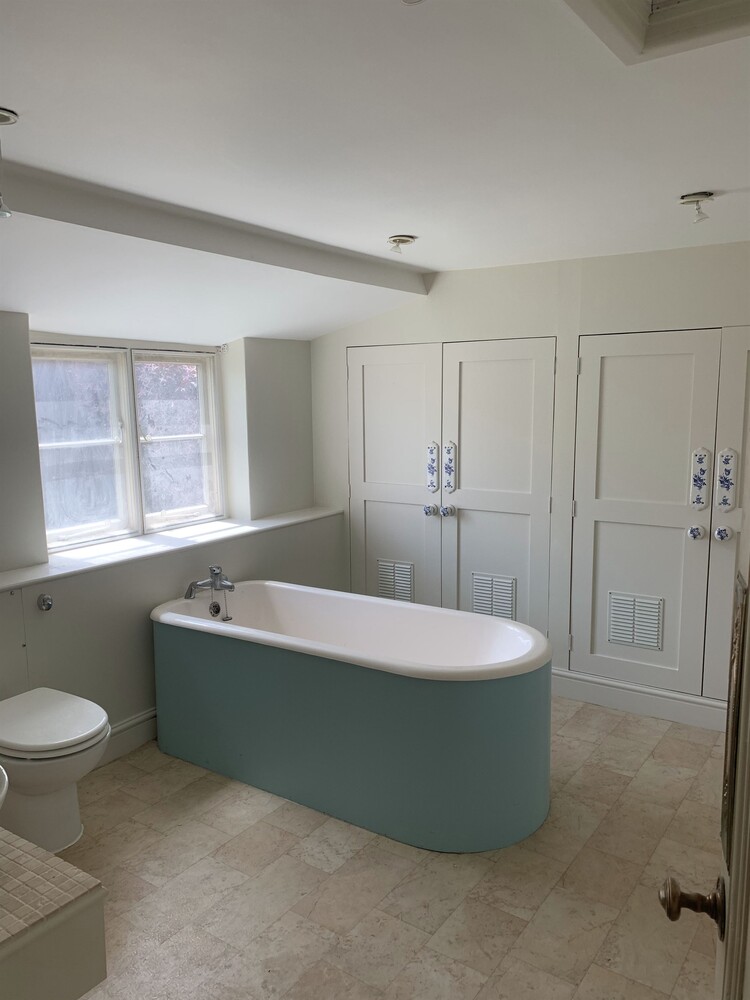 painting bathroom 